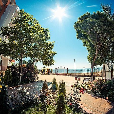 Gt Riviera Fort Beach Apartments Ravda Luaran gambar