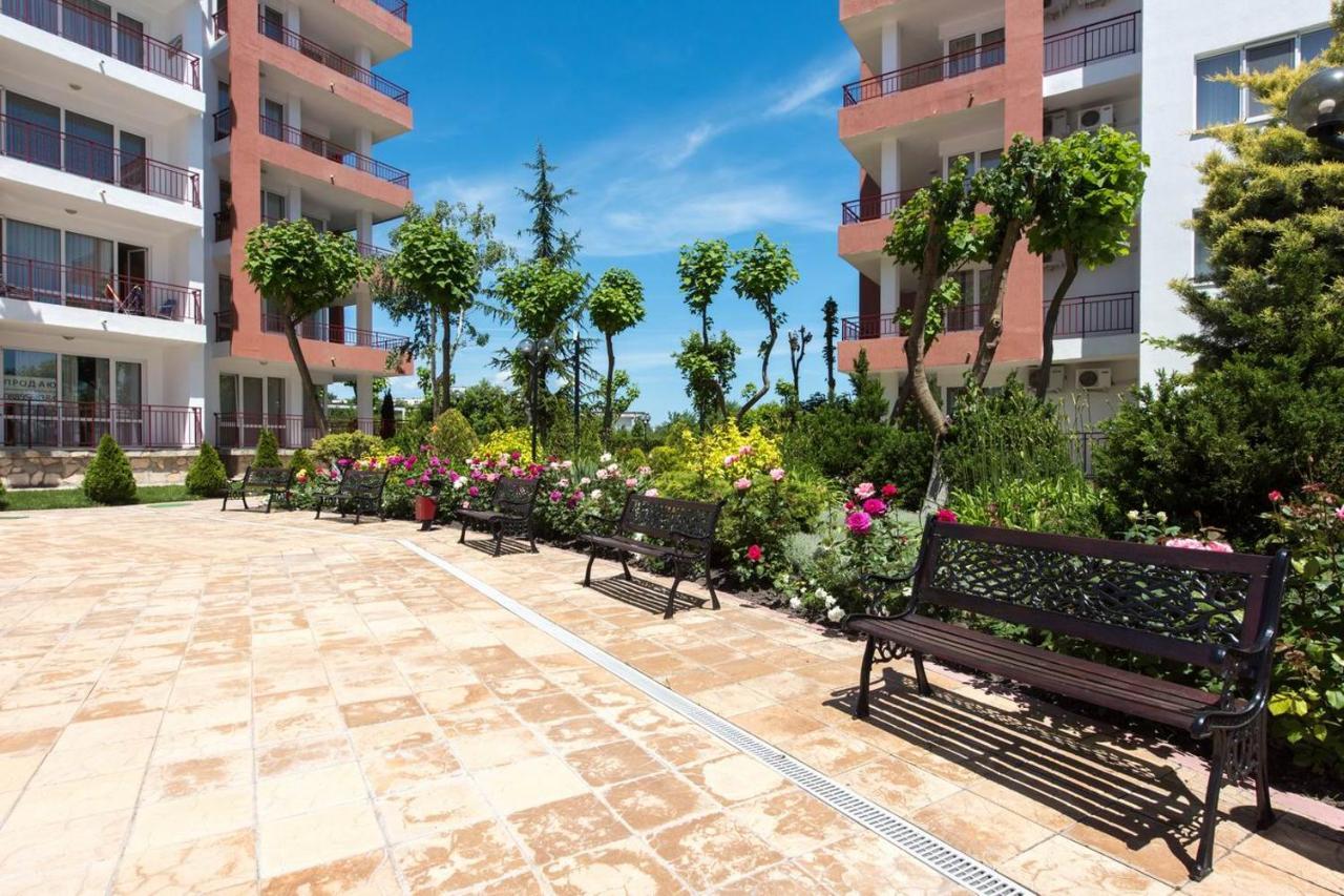 Gt Riviera Fort Beach Apartments Ravda Luaran gambar