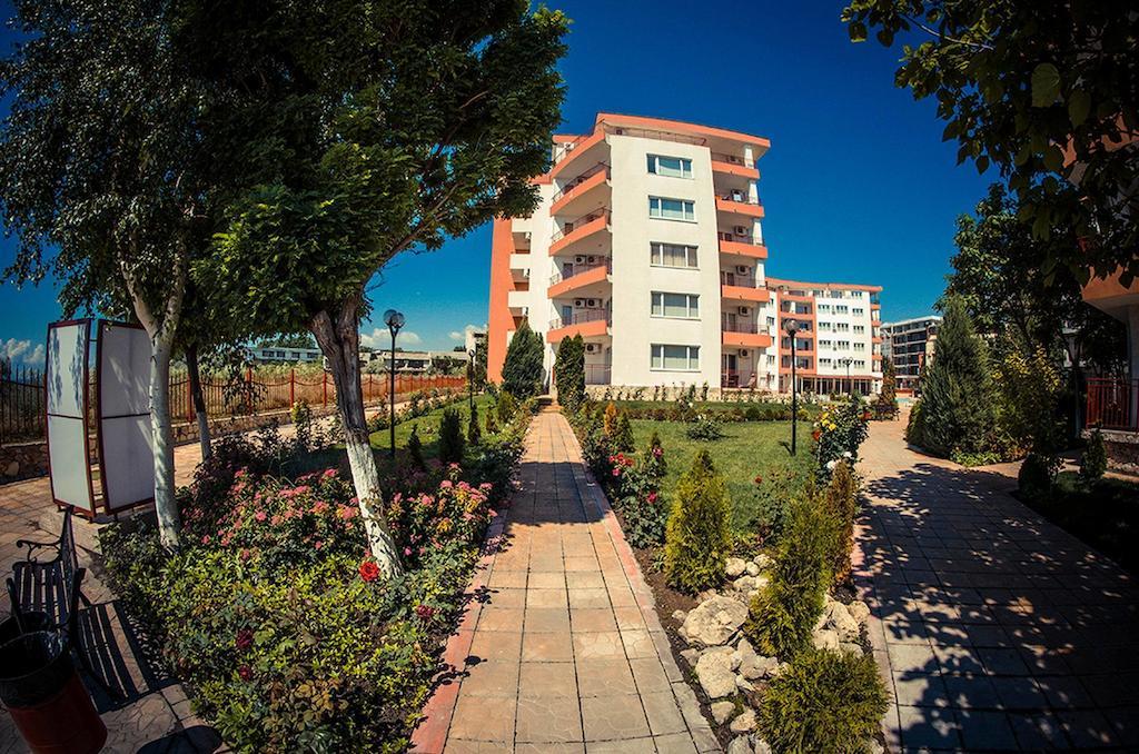 Gt Riviera Fort Beach Apartments Ravda Luaran gambar